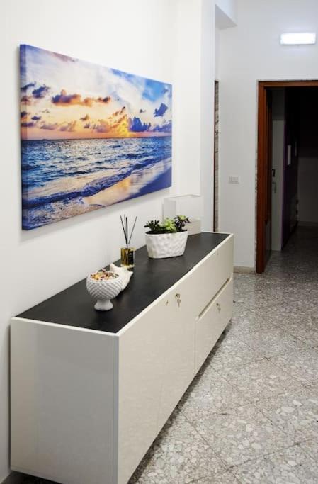 Il mare in città. Appartamento vista mare Monopoli Esterno foto